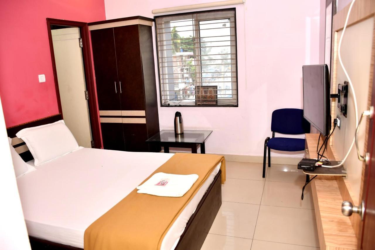 Ssr Hotel ศรีกาลาฮาสตี ภายนอก รูปภาพ