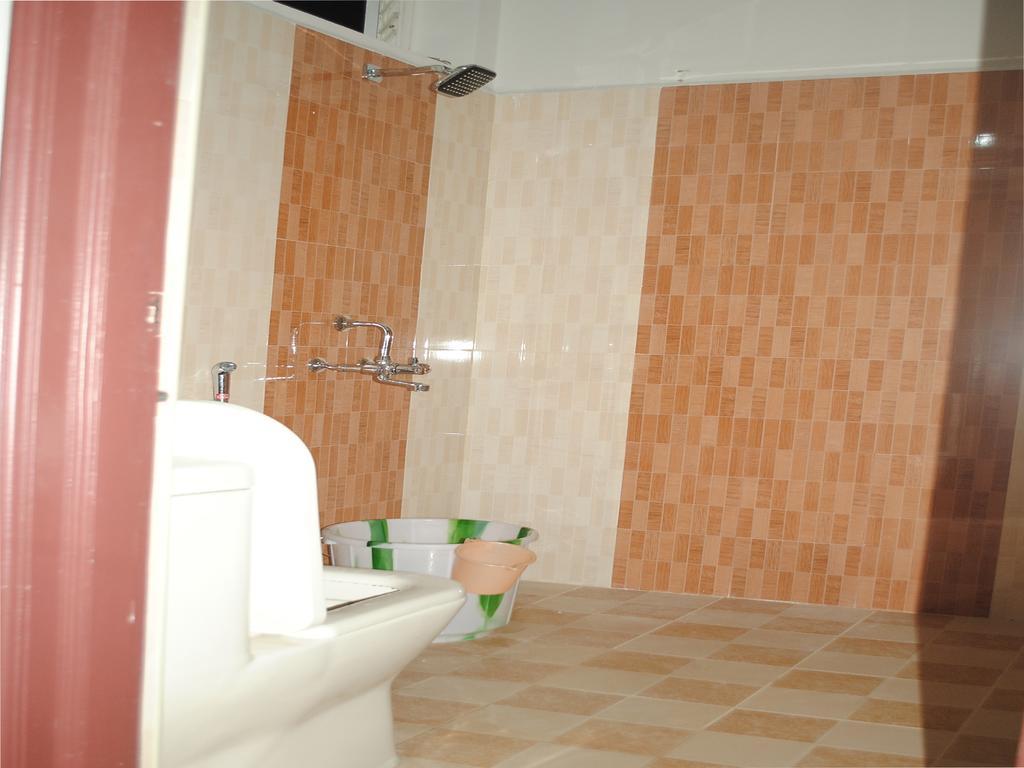 Ssr Hotel ศรีกาลาฮาสตี ภายนอก รูปภาพ