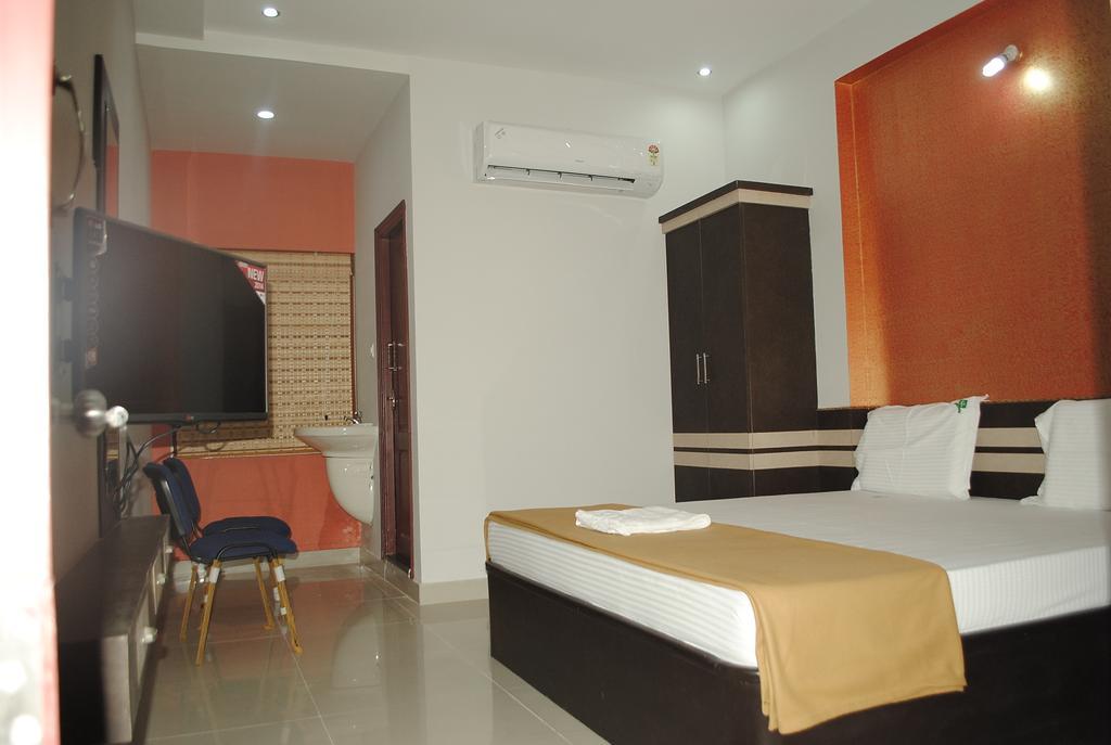 Ssr Hotel ศรีกาลาฮาสตี ภายนอก รูปภาพ