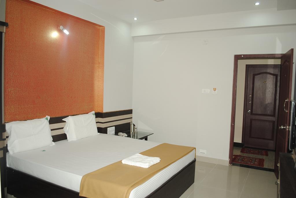 Ssr Hotel ศรีกาลาฮาสตี ภายนอก รูปภาพ
